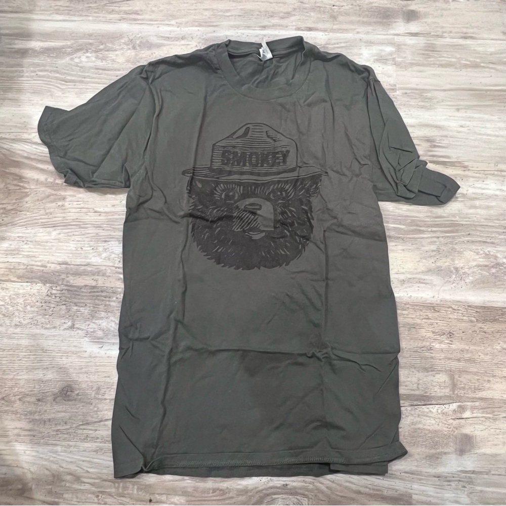 Smokey Bear Graphic T-Shirt - Green